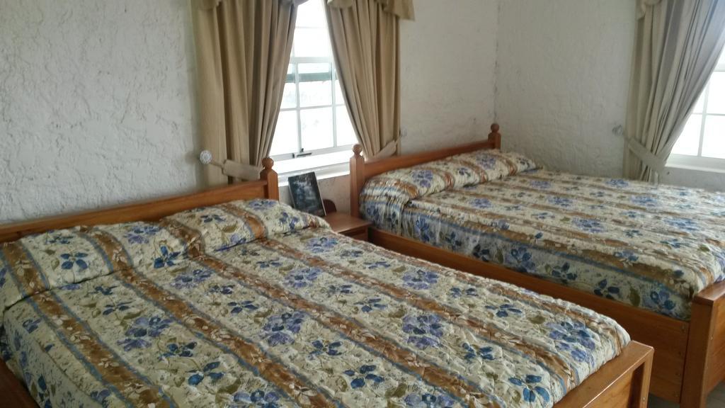 Las Palmas Hotel كوروزال الغرفة الصورة