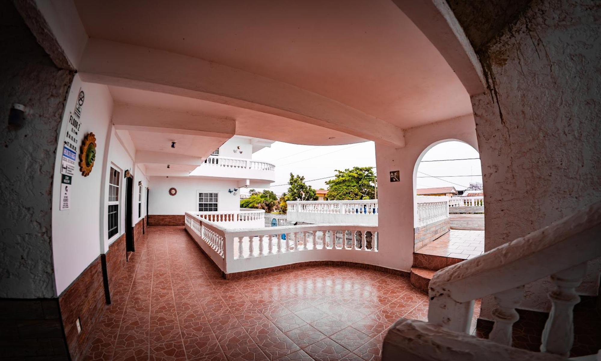 Las Palmas Hotel كوروزال المظهر الخارجي الصورة